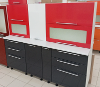 кухонный гарнитур Диана-4 1,8м софт (610 610 45 Б - черный мет., 64с 84с краный мет., 41 - белый мет)